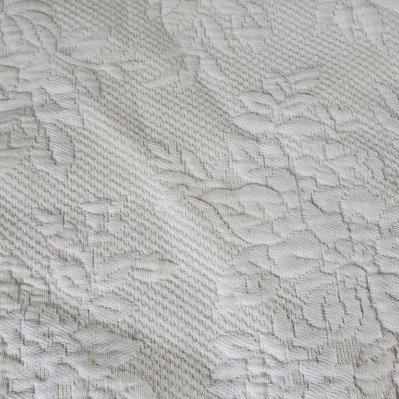 Linens n Things Ivory Set of 2 Maltese  Pillow Shams - Picture 4 of 8